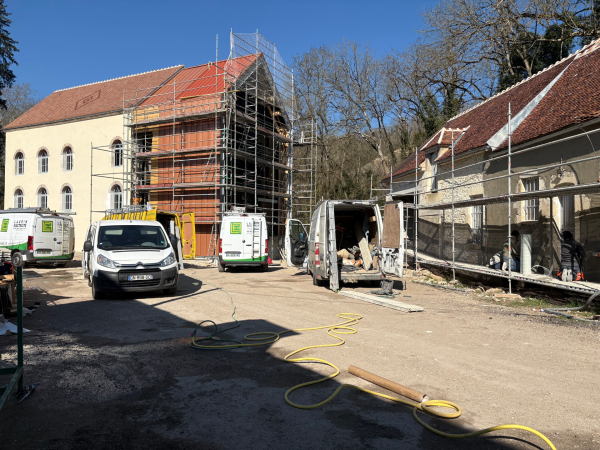 18 mars : enduits bâtiment 2