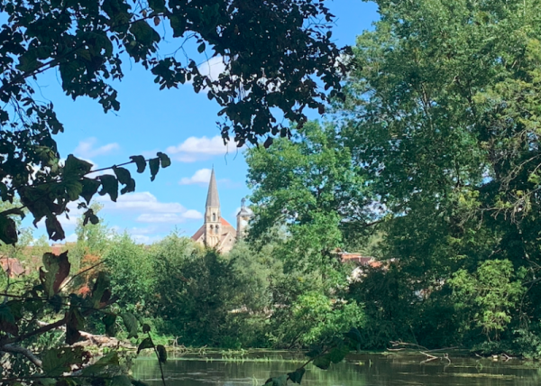 Campeur Vermenton église été 2020